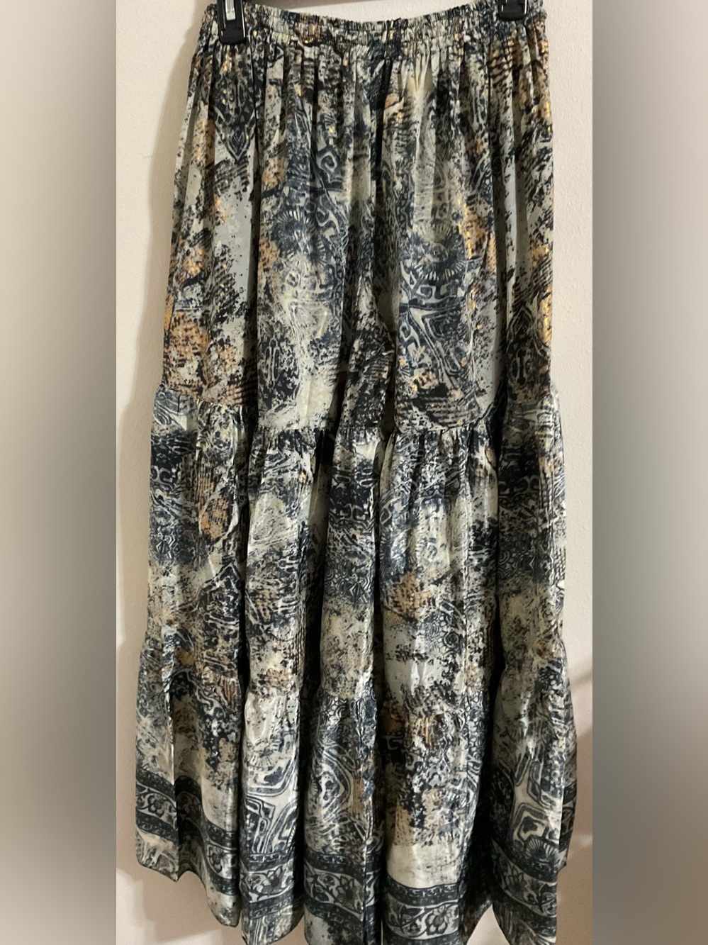 NWT-Wevez 100% Silk Bell Bottom Palazzo Pants, Cream/Navy Blue Pattern, One Sz